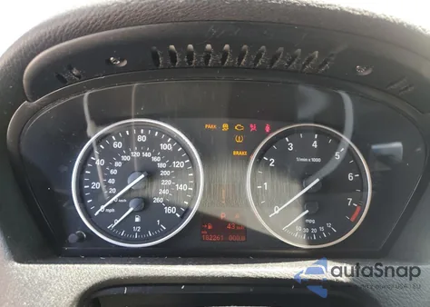 2010 BMW X5 xDrive30I z USA, uszkodzony, nr VIN 5UXFE4C5XAL277411